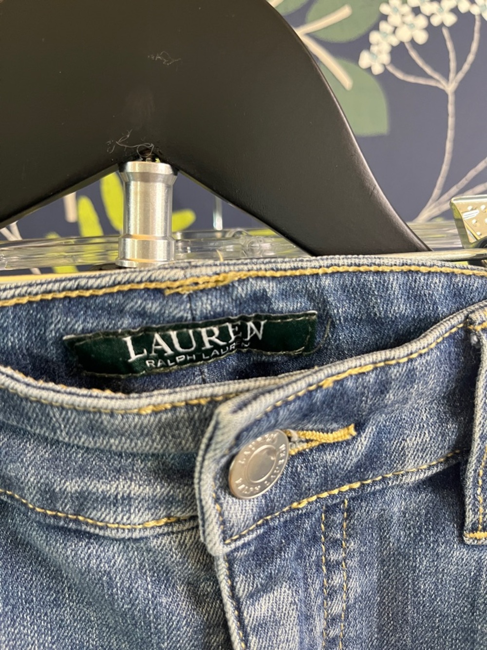 Lauren Ralph Lauren Straight Leg Jeans Raw Hem Mid Rise Size 4 Blue Denim - Picture 4 of 8